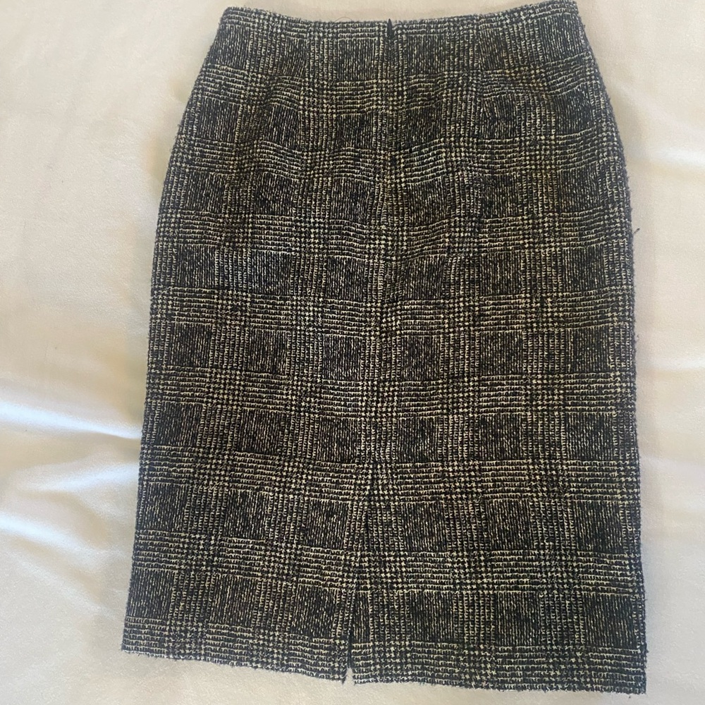 Talbots Tweed Wool Blend Knee Length Classic Pencil Skirt Size 10P 10 Petite Reg